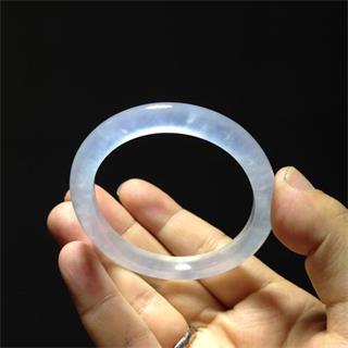 特价a货玻璃种翡翠手镯价格多少