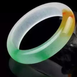 冰种翡翠镯子一般价格多少钱