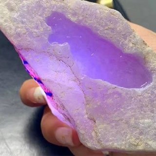 顶级冰种紫翡翠原石多少价位