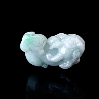 白色糯冰种翡翠貔貅值钱吗