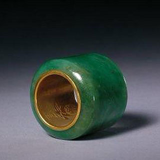 翡翠扳指多少钱