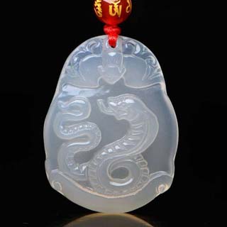 玉吊坠用什么颜色绳子