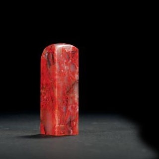 鸡血石被小刀划伤了是白印子吗