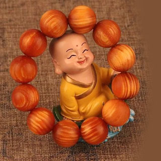 血柏手串冬天适合戴吗