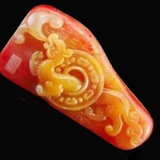 鸡血石和鸡血玉哪个好