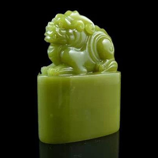 艾叶绿寿山石多少钱