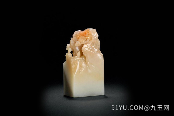 寿山石芙蓉石3.jpg?x-oss-process=image/auto-orient,1/quality,q_90/watermark,image_dXBsb2Fkcy93YXRlcl9tYXJrL2ppdXl1LnBuZz94LW9zcy1wcm9jZXNzPWltYWdlL3Jlc2l6ZSxQXzM1L2JyaWdodCw4NA,x_12,y_18