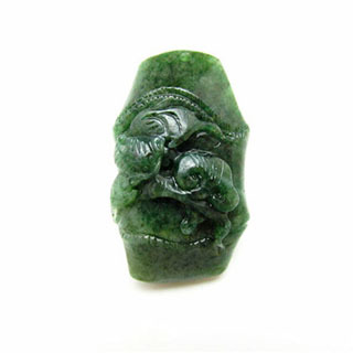 独山玉暗绿的还是浅绿好