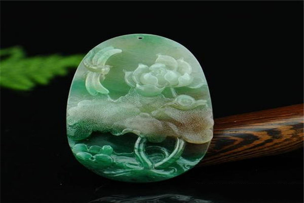 如何辨别独山玉的真假