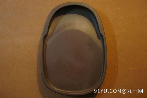 端砚火捺砚石2.jpg?x-oss-process=image/auto-orient,1/quality,q_90/watermark,image_dXBsb2Fkcy93YXRlcl9tYXJrL2ppdXl1LnBuZz94LW9zcy1wcm9jZXNzPWltYWdlL3Jlc2l6ZSxQXzM1L2JyaWdodCw4NA,x_12,y_18