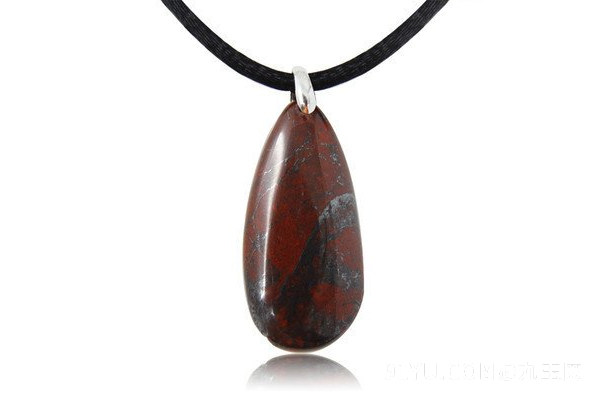 鸡血石吊坠2.jpg?x-oss-process=image/auto-orient,1/quality,q_90/watermark,image_dXBsb2Fkcy93YXRlcl9tYXJrL2ppdXl1LnBuZz94LW9zcy1wcm9jZXNzPWltYWdlL3Jlc2l6ZSxQXzM1L2JyaWdodCw4NA,x_12,y_18