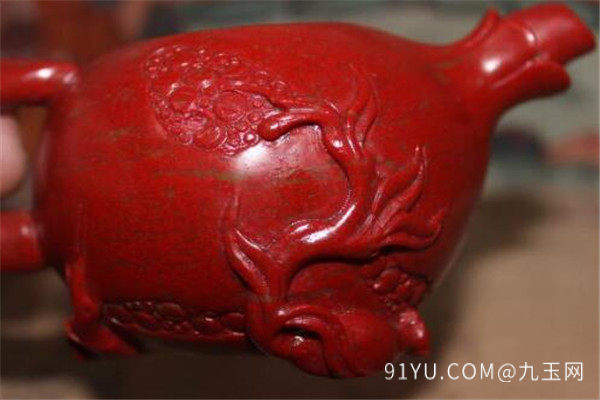 昌化鸡血石茶壶价格.jpg?x-oss-process=image/auto-orient,1/quality,q_90/watermark,image_dXBsb2Fkcy93YXRlcl9tYXJrL2ppdXl1LnBuZz94LW9zcy1wcm9jZXNzPWltYWdlL3Jlc2l6ZSxQXzM1L2JyaWdodCw4NA,x_12,y_18