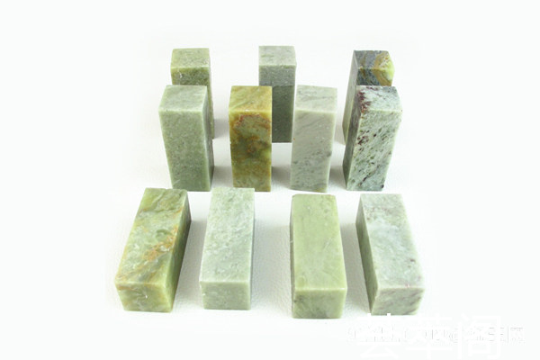 青田石2.jpg?x-oss-process=image/auto-orient,1/quality,q_90/watermark,image_dXBsb2Fkcy93YXRlcl9tYXJrL2ppdXl1LnBuZz94LW9zcy1wcm9jZXNzPWltYWdlL3Jlc2l6ZSxQXzM1L2JyaWdodCw4NA,x_12,y_18