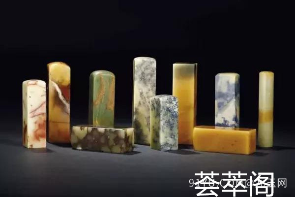 青田石.jpg?x-oss-process=image/auto-orient,1/quality,q_90/watermark,image_dXBsb2Fkcy93YXRlcl9tYXJrL2ppdXl1LnBuZz94LW9zcy1wcm9jZXNzPWltYWdlL3Jlc2l6ZSxQXzM1L2JyaWdodCw4NA,x_12,y_18