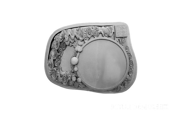 端砚.jpg?x-oss-process=image/auto-orient,1/quality,q_90/watermark,image_dXBsb2Fkcy93YXRlcl9tYXJrL2ppdXl1LnBuZz94LW9zcy1wcm9jZXNzPWltYWdlL3Jlc2l6ZSxQXzM1L2JyaWdodCw4NA,x_12,y_18