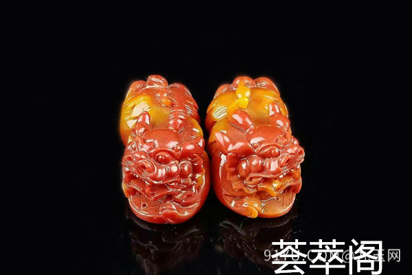 鸡血石貔貅挂件.jpg?x-oss-process=image/auto-orient,1/quality,q_90/watermark,image_dXBsb2Fkcy93YXRlcl9tYXJrL2ppdXl1LnBuZz94LW9zcy1wcm9jZXNzPWltYWdlL3Jlc2l6ZSxQXzM1L2JyaWdodCw4NA,x_12,y_18