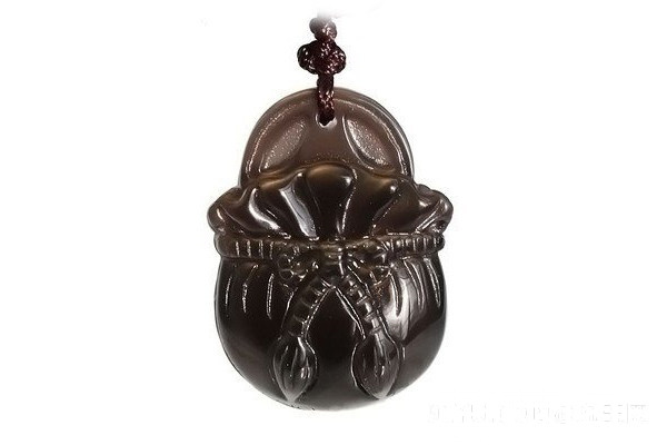 冰种黑曜石吊坠.jpg?x-oss-process=image/auto-orient,1/quality,q_90/watermark,image_dXBsb2Fkcy93YXRlcl9tYXJrL2ppdXl1LnBuZz94LW9zcy1wcm9jZXNzPWltYWdlL3Jlc2l6ZSxQXzM1L2JyaWdodCw4NA,x_12,y_18