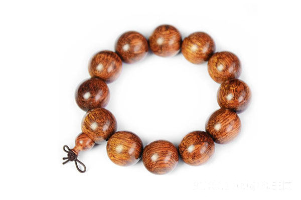黄花梨手串2.jpg?x-oss-process=image/auto-orient,1/quality,q_90/watermark,image_dXBsb2Fkcy93YXRlcl9tYXJrL2ppdXl1LnBuZz94LW9zcy1wcm9jZXNzPWltYWdlL3Jlc2l6ZSxQXzM1L2JyaWdodCw4NA,x_12,y_18