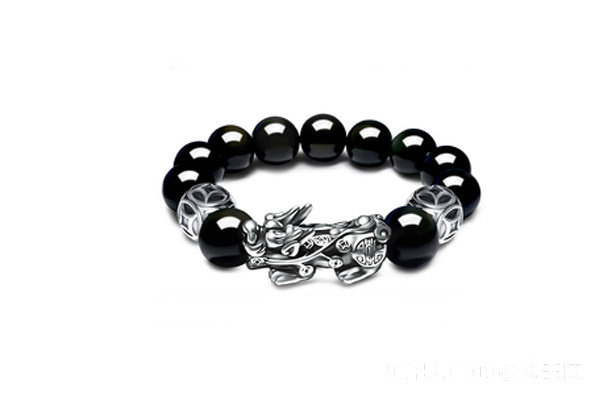 黑曜石加银貔貅手串.jpg?x-oss-process=image/auto-orient,1/quality,q_90/watermark,image_dXBsb2Fkcy93YXRlcl9tYXJrL2ppdXl1LnBuZz94LW9zcy1wcm9jZXNzPWltYWdlL3Jlc2l6ZSxQXzM1L2JyaWdodCw4NA,x_12,y_18