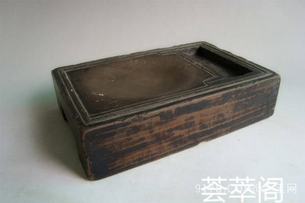 抄手端砚.jpg?x-oss-process=image/auto-orient,1/quality,q_90/watermark,image_dXBsb2Fkcy93YXRlcl9tYXJrL2ppdXl1LnBuZz94LW9zcy1wcm9jZXNzPWltYWdlL3Jlc2l6ZSxQXzM1L2JyaWdodCw4NA,x_12,y_18