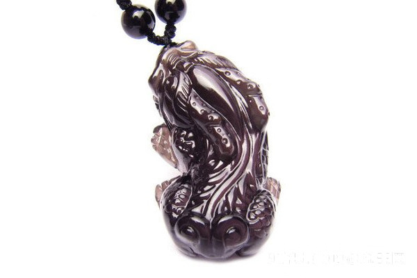 黑曜石貔貅吊坠2.jpg?x-oss-process=image/auto-orient,1/quality,q_90/watermark,image_dXBsb2Fkcy93YXRlcl9tYXJrL2ppdXl1LnBuZz94LW9zcy1wcm9jZXNzPWltYWdlL3Jlc2l6ZSxQXzM1L2JyaWdodCw4NA,x_12,y_18