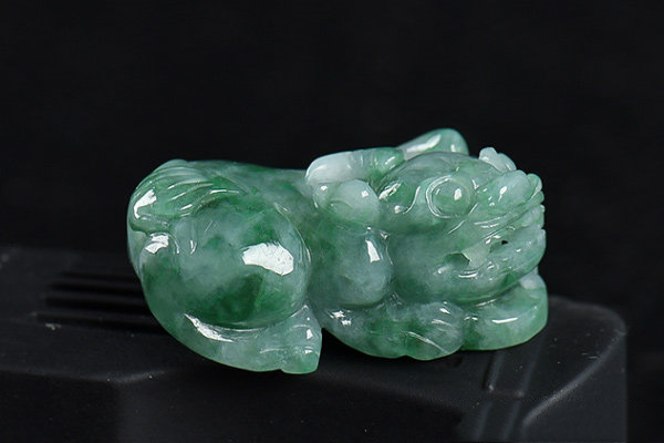 貔貅.jpg?x-oss-process=image/auto-orient,1/quality,q_90/watermark,image_dXBsb2Fkcy93YXRlcl9tYXJrL2ppdXl1LnBuZz94LW9zcy1wcm9jZXNzPWltYWdlL3Jlc2l6ZSxQXzM1L2JyaWdodCw4NA,x_12,y_18