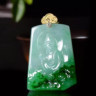 男人戴翡翠还是和田玉好
