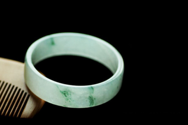 北方工镯2.jpg?x-oss-process=image/auto-orient,1/quality,q_90/watermark,image_dXBsb2Fkcy93YXRlcl9tYXJrL2ppdXl1LnBuZz94LW9zcy1wcm9jZXNzPWltYWdlL3Jlc2l6ZSxQXzM1L2JyaWdodCw4NA,x_12,y_18