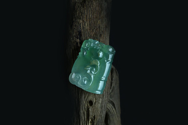 翡翠晴水4.jpg?x-oss-process=image/auto-orient,1/quality,q_90/watermark,image_dXBsb2Fkcy93YXRlcl9tYXJrL2ppdXl1LnBuZz94LW9zcy1wcm9jZXNzPWltYWdlL3Jlc2l6ZSxQXzM1L2JyaWdodCw4NA,x_12,y_18