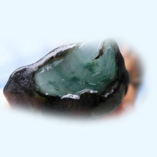 翡翠原石开窗怎么看种水