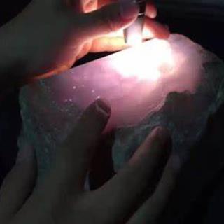 翡翠原石和水沫玉原石的区别