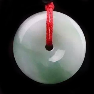 春带彩翡翠平安扣多少钱