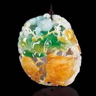红黄白翡翠价格表