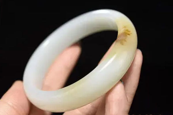 羊脂白玉手镯3.jpg