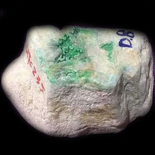 翁巴列翡翠原石的特点
