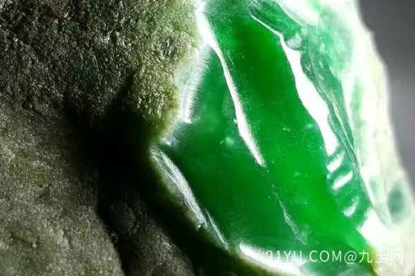 丽江冰种翡翠原石怎么保养