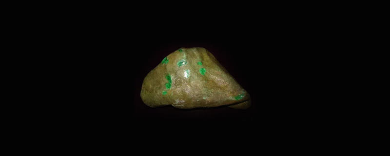 玻璃种翡翠都出自哪种原石