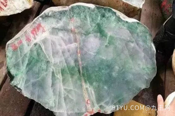 购买翡翠原石需要注意哪些事项