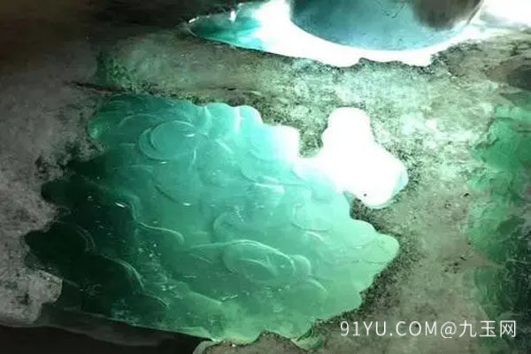 加工的翡翠原石怎么鉴别
