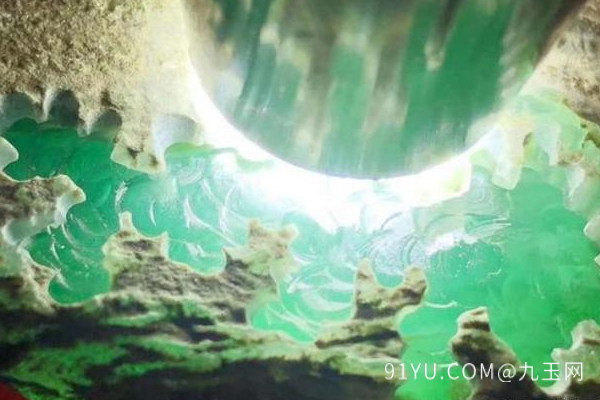 冰晴绿翡翠2.jpg