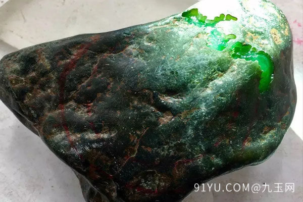 翡翠原石4.jpg