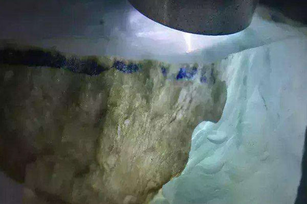 临清冰种翡翠原石特点