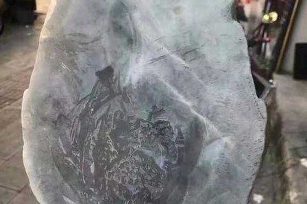 莫莫亮翡翠原石怎么样 莫莫亮场口介绍