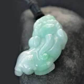 本命年戴翡翠玉石好吗