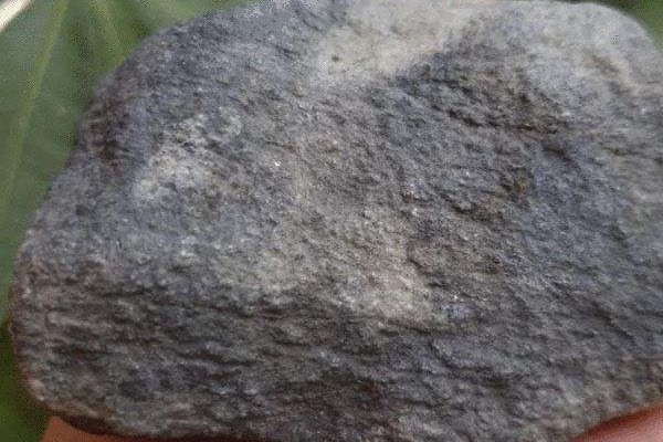水翻砂石翡翠原石怎么抛光 翡翠原石的抛光步骤