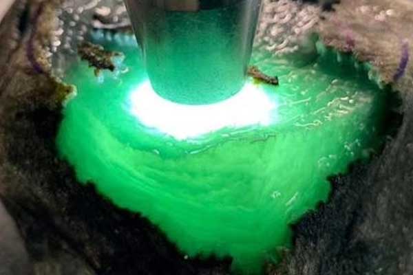 翡翠原石的种水怎样 翡翠原石的种水分类