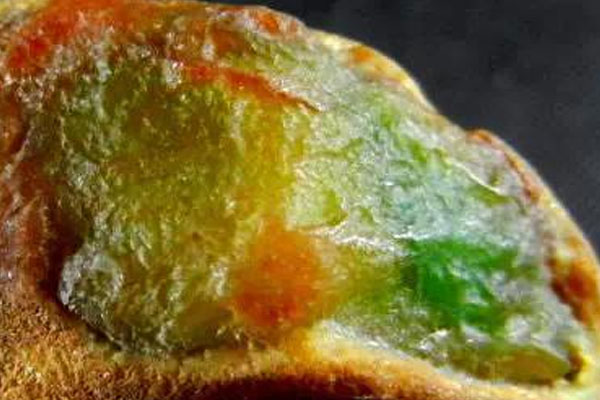 重庆缅甸的翡翠原石价格 缅甸翡翠原石多少钱