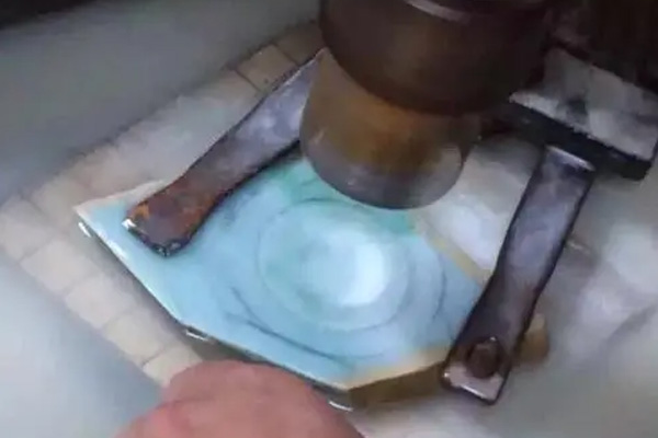 南通翡翠原石加工哪里有 翡翠原石要怎么加工