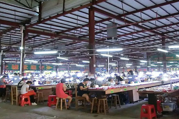 淄博哪里有翡翠原石加工 翡翠加工市场去哪里