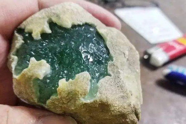 南京哪里翡翠原石去皮 翡翠原石去皮的步骤